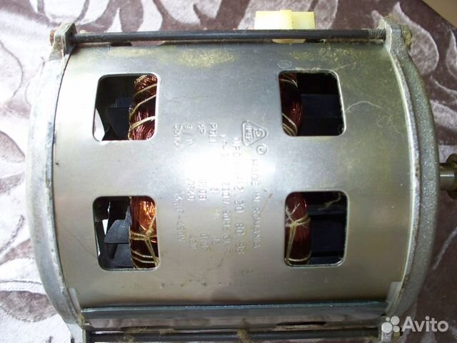 Мотор Ariston-Indesit M12.20.80.88 Мотор Ariston-Indesit M12.20.80.88