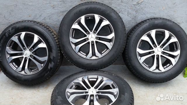 Оригинальный комплект на Mercedes GLC R17 Оригинальный комплект на Mercedes GLC R17