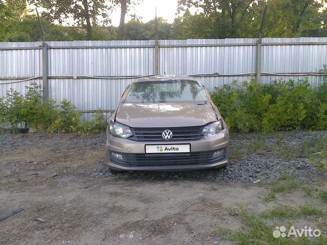 Volkswagen Polo 1.6 МТ, 2015, битый, 78 000 км