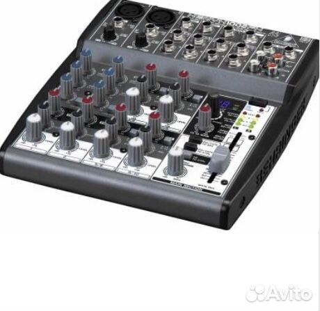 Микшерный пульт behringer 1002FX