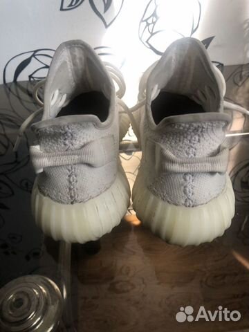 Adidas yeezy boost 350 v2 triple white Adidas yeezy boost 350 v2 triple white