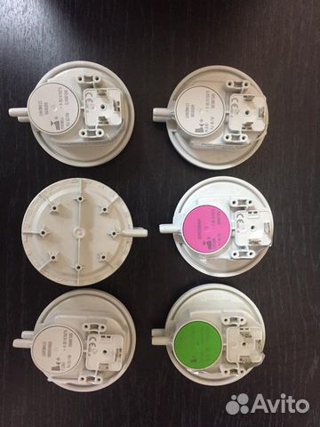 Реле давления воздуха датчик тяги прессостат huba