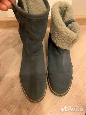 Зимние сапожки Armani Jeans рр 35-35,5 Зимние сапожки Armani Jeans рр 35-35,5
