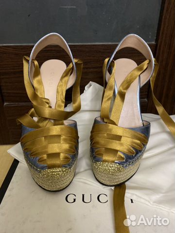 Босоножки Gucci 36,5 размера голубой цвет Босоножки Gucci 36,5 размера голубой цвет