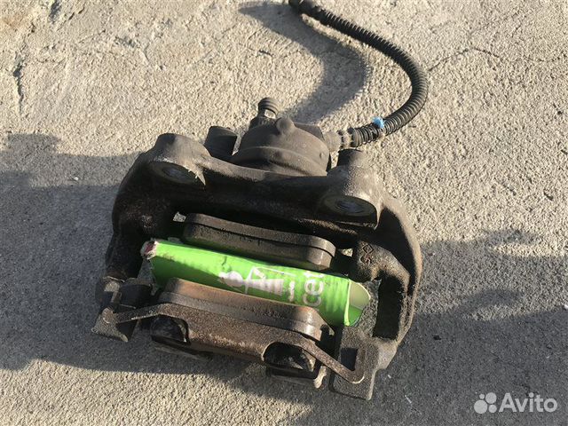 Суппорт тормозной задний левый Mercedes-Benz