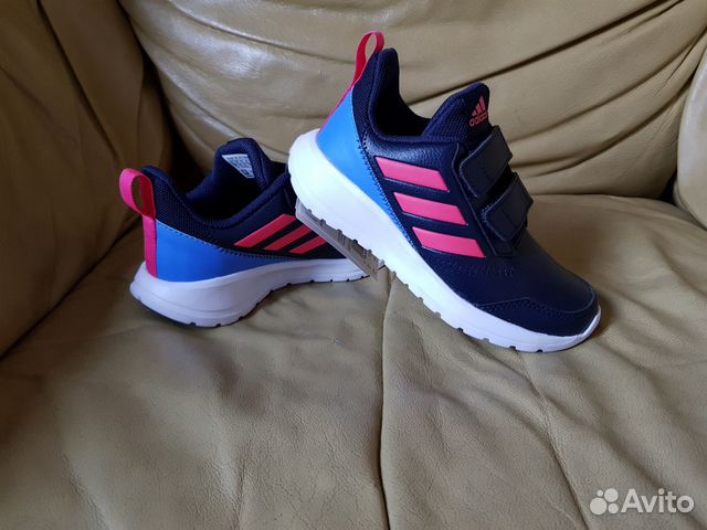 Кроссовки Adidas новые детские 33 р Кроссовки Adidas новые детские 33 р