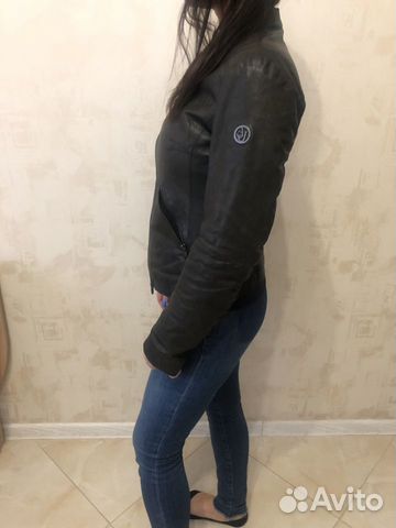 Куртка кожаная Armani оригинал Куртка кожаная Armani оригинал