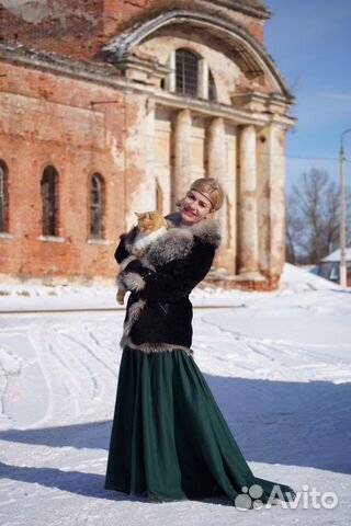 Шуба из мутона с чернобуркой Шуба из мутона с чернобуркой