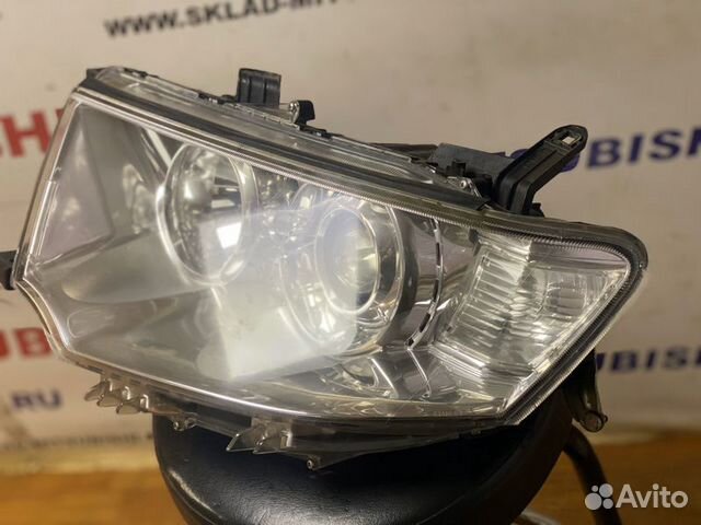 Фара передняя левая Mitsubishi Pajero Sport 2 KH4W Фара передняя левая Mitsubishi Pajero Sport 2 KH4W