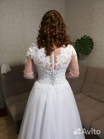 Счастливое свадебное платье и шубка