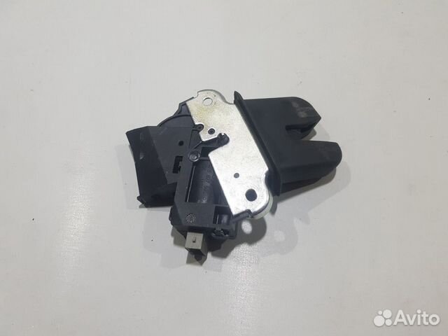 Замок багажника ауди а8 audi a8 Замок багажника ауди а8 audi a8