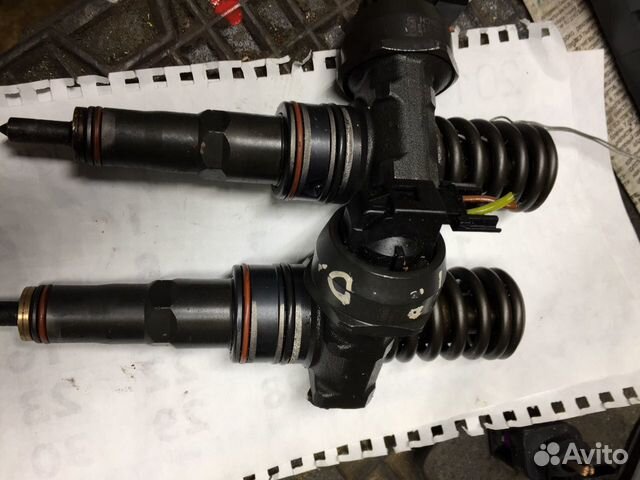 Насос форсунка 1.9TDi 038130073BA Audi VW