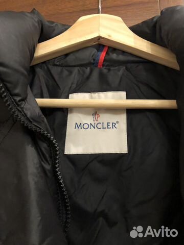 Пуховая куртка moncler черная.Рост 164 Пуховая куртка moncler черная.Рост 164