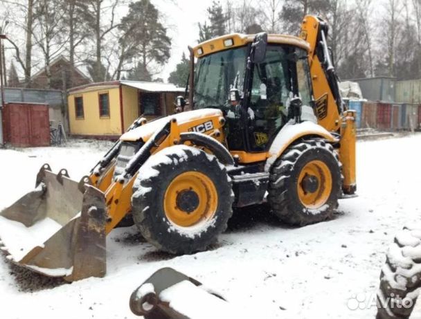 Услуги аренды экскаватора-погрузчика JCB Услуги аренды экскаватора-погрузчика JCB
