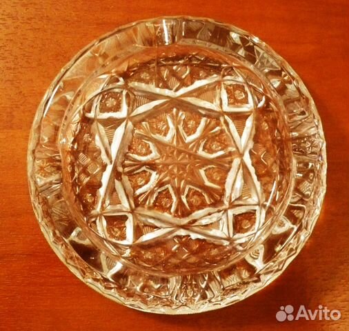 Пепельница винтаж хрусталь (состояние новой) Пепельница винтаж хрусталь (состояние новой)