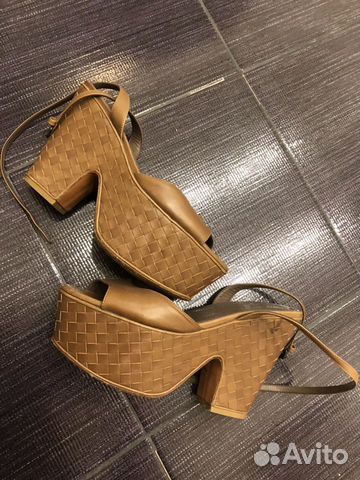 Босоножки на танкетке сабо bottega veneta оригинал Босоножки на танкетке сабо bottega veneta оригинал