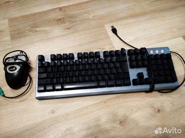 Игровая клавиатура и мыш Игровая клавиатура и мыш
