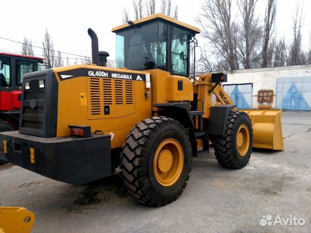 Фронтальный погрузчик MegaMax GL 400H
