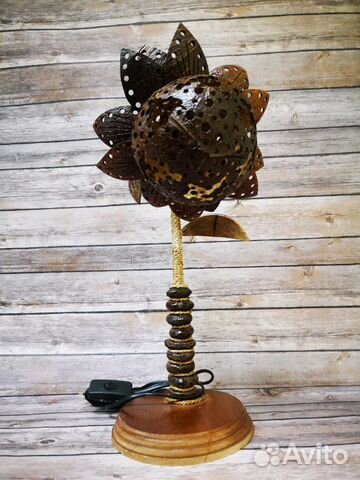 Настольная лампа - светильник из кокоса