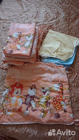 Комплект белья с балдахином для детской кроватки