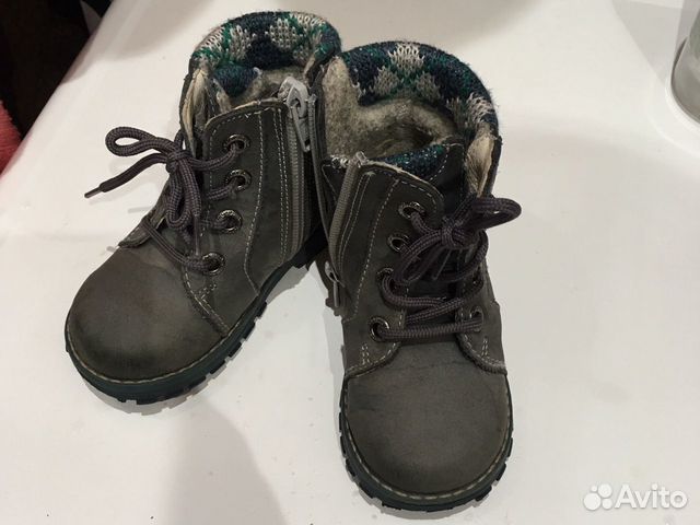 Детские ботинки