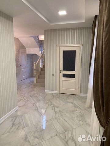 Дом 180 м² на участке 4 сот.