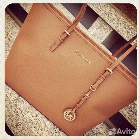 Сумка Новая кожаная бежево-коричневая Michael Kors Сумка Новая кожаная бежево-коричневая Michael Kors