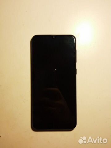 SAMSUNG A50 4/64gb