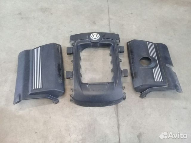 Декоративная накладка двигателя Volkswagen Touareg