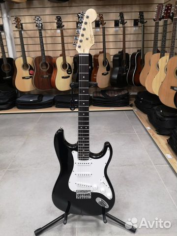 Новая электрогитара fender squier MM stratocaster