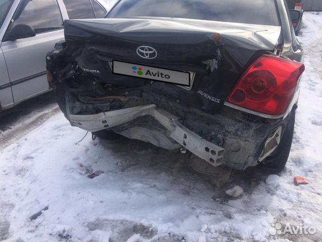 Toyota Avensis 2.0 AT, 2005, битый, 240 000 км