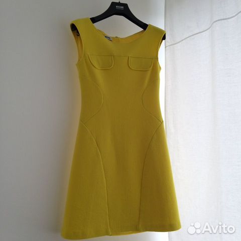 Платье Moschino