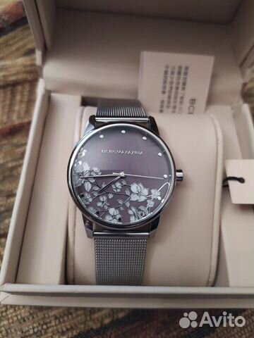 Часы женские новые