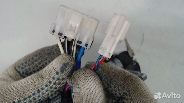 Замок зажигания Isuzu Trooper, 2003 Замок зажигания Isuzu Trooper, 2003