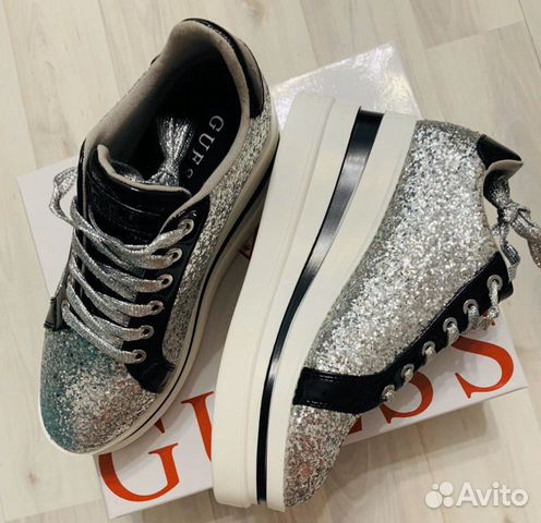 Guessсникеры на танкетке