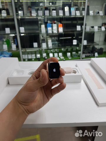 Часы Apple Watch Series 4 GPS 40mm Aluminum б/у