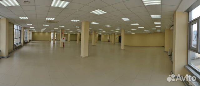 1/2 торгового здания (второй этаж), 800 м²