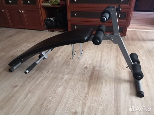 Скамья для пресса Iron Body 8222SB3 Скамья для пресса Iron Body 8222SB3