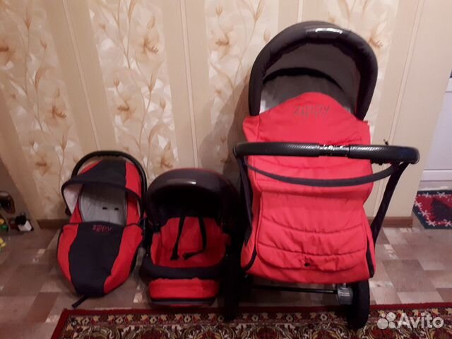 Коляска Zippy Tutis 3в 1