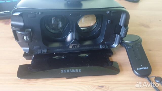 Очки вирт. реальности Samsung Gear VR SM-R325 Очки вирт. реальности Samsung Gear VR SM-R325