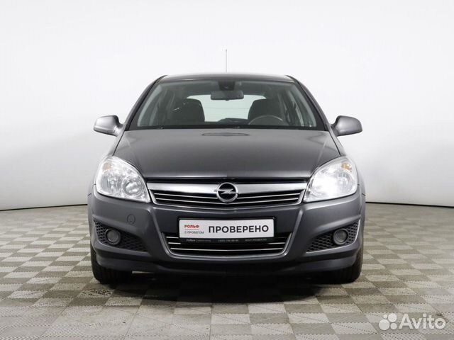 Opel Astra 1.6 МТ, 2011, 144 125 км Opel Astra 1.6 МТ, 2011, 144 125 км