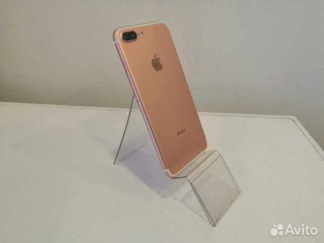 Смартфон Apple iPhone 7 Plus 32GB Смартфон Apple iPhone 7 Plus 32GB