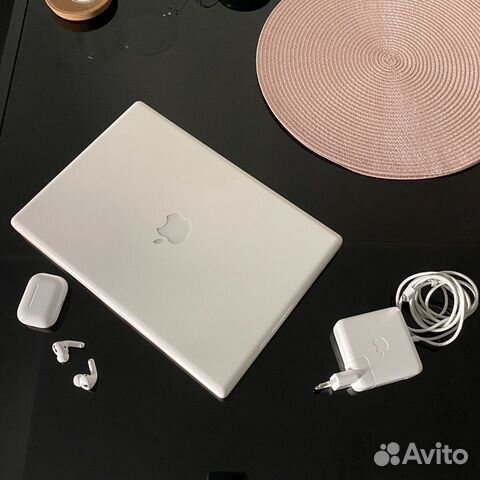 Apple MacBook Apple MacBook