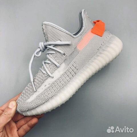 Adidas Yeezy Boost 350 v2 серые с оранжевым