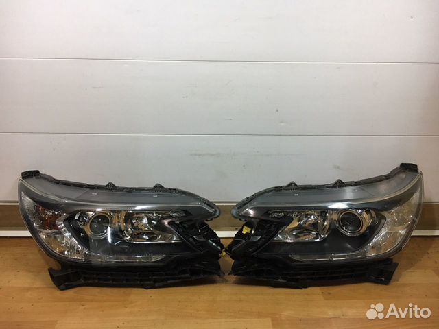 Фары Honda CR-V 4 2012-2015 г