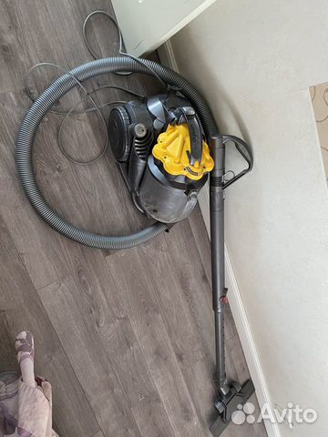 Пылесос Dyson Пылесос Dyson