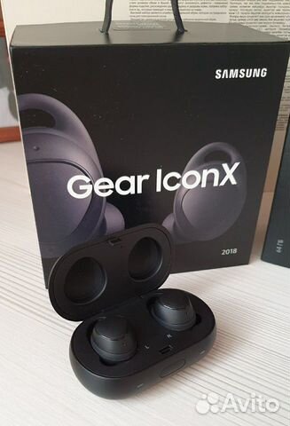Телефон Samsung Galaxy S8, наушники Gear iconx Телефон Samsung Galaxy S8, наушники Gear iconx