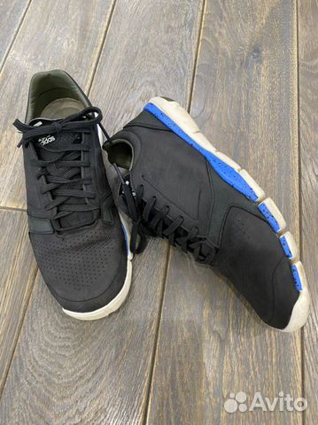 Кроссовки adidas