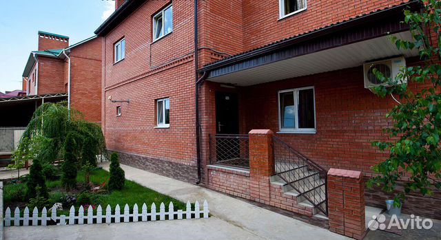 1-к квартира, 45 м², 3/3 эт. 1-к квартира, 45 м², 3/3 эт.