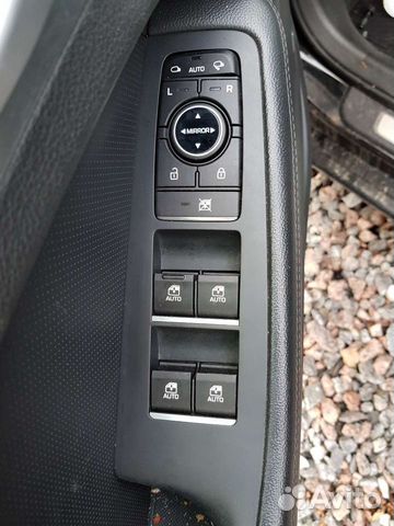 Блок кнопок стеклоподъемников Genesis G80 Hyundai